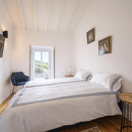 Casa Sia Holiday home Calheta de Nesquim